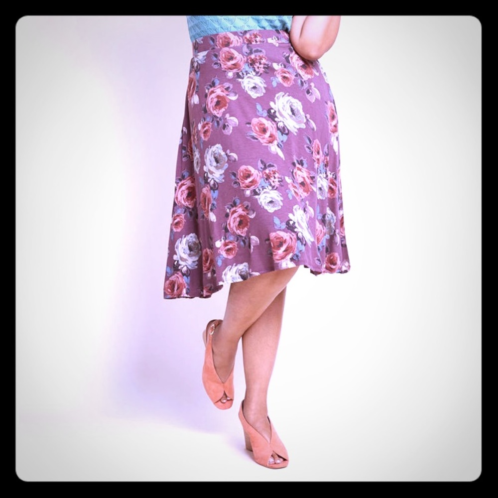 NWOT ModCloth floral jersey skirt